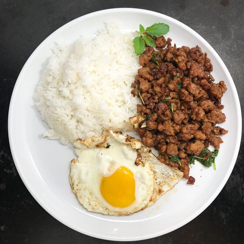 Pad Krapow Moo Saap